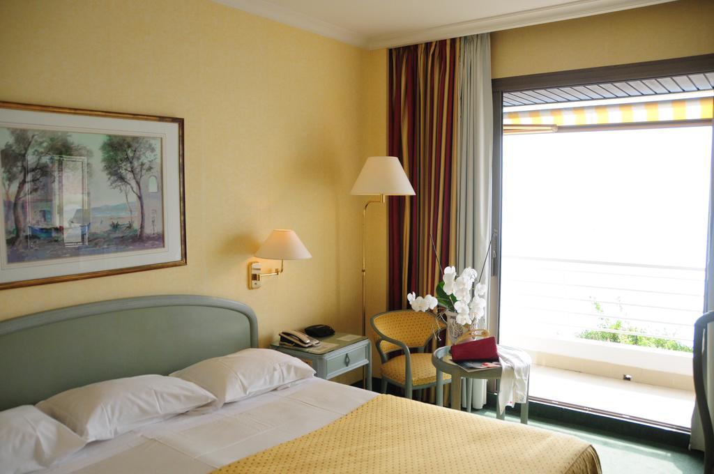 Vista Palace Hotel&Beach Resort - Monte Carlo View Rocabruna Habitación foto